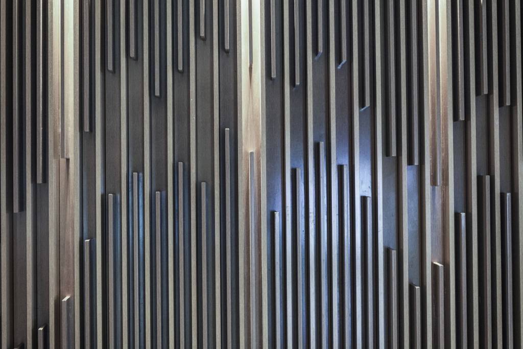 Metallic textured wall